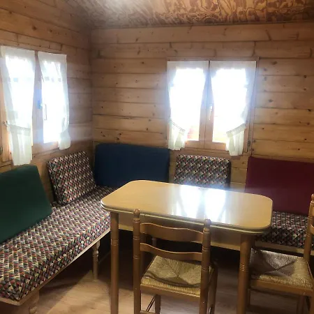 Bungalós Nieves * Puebla de Lillo